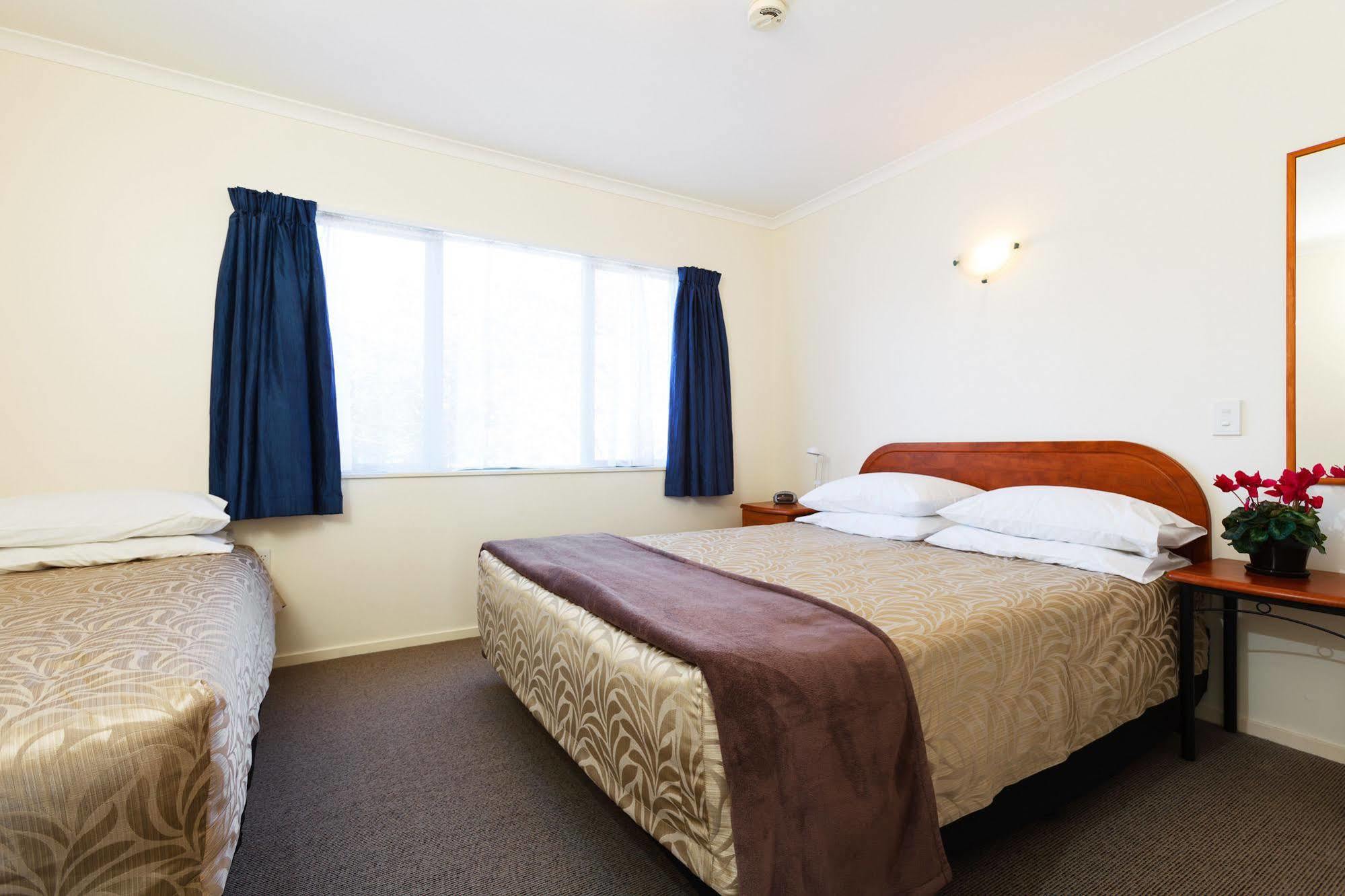 Elliotts Kapiti Coast Motor Lodge Paraparaumu Dış mekan fotoğraf